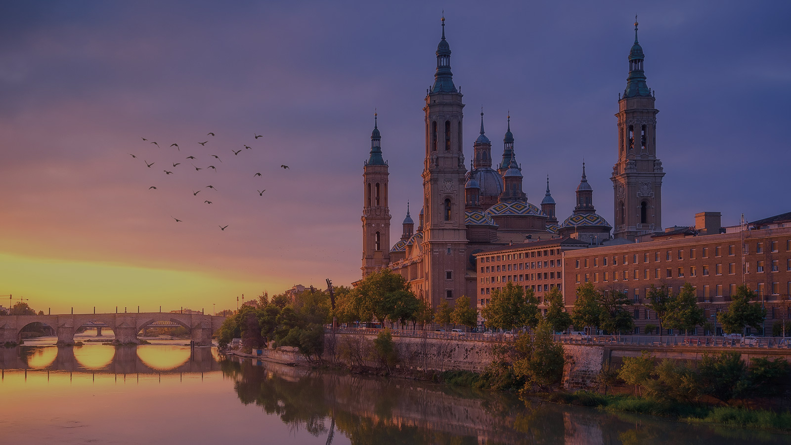 Voyage-en-Espagne-le-grand-tour-de-la-Castille-à-l’Andalousie-image-de-fond
