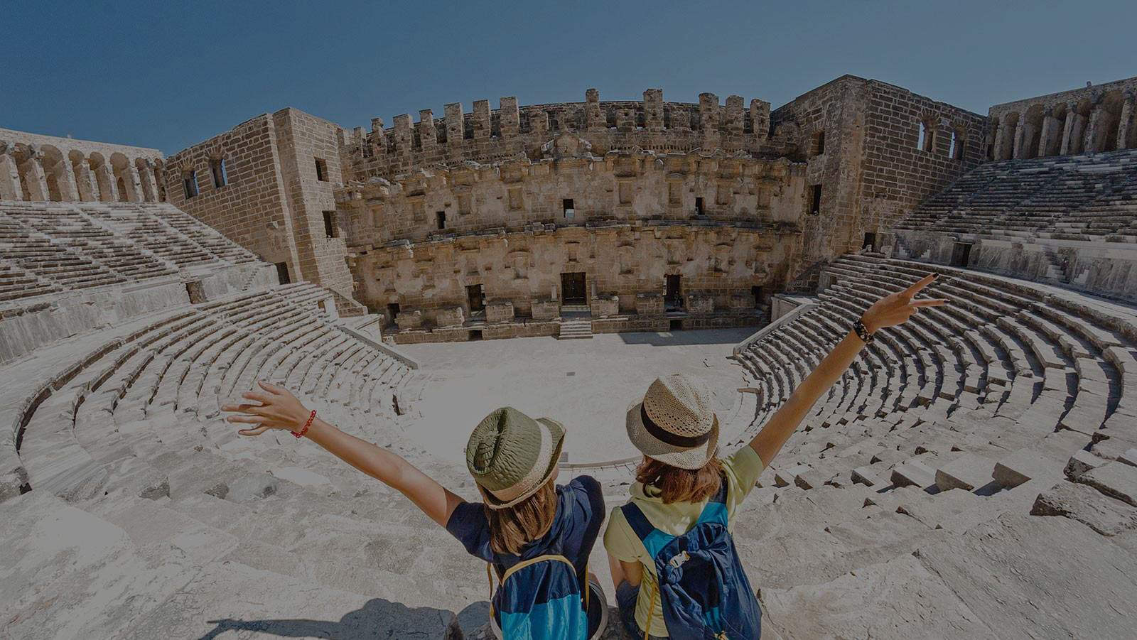 voyager-avec-nous-image-de-fond